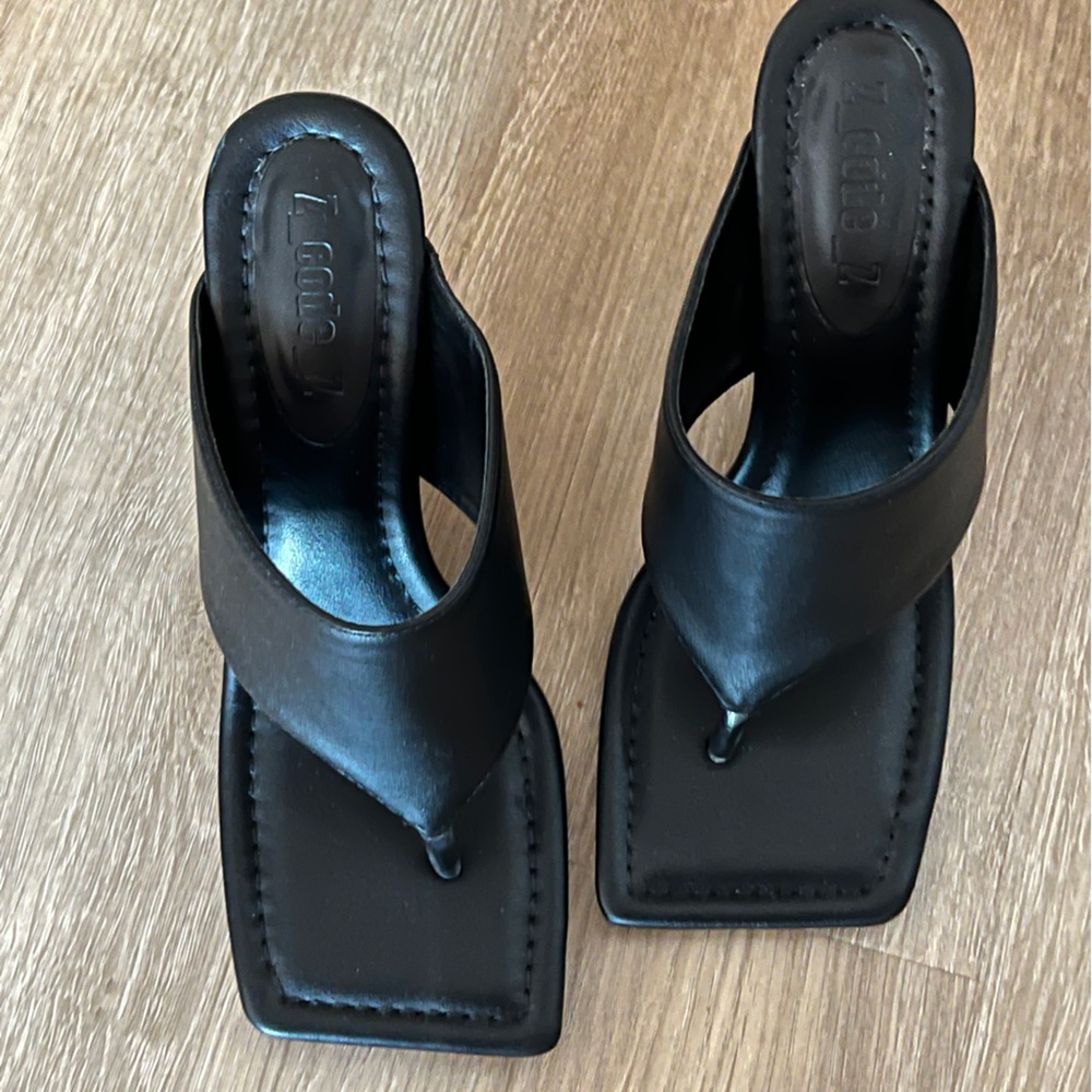 ASOS BLACK Sandals 👡